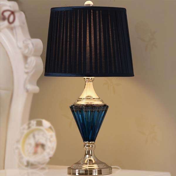 5Cgo 530691223069 簡約現代美式臺燈臥室床頭燈簡歐式創意藍色玻璃溫馨客廳歐式臺燈    LYP85200