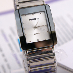 5Cgo WILON香港威龍 方形 時尚 經典 情侶手錶 C03000