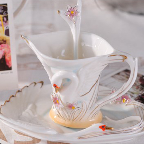 5Cgo 13833696845 天鵝愛情侶水杯 歐式 韓國創意咖啡杯 情侶禮品套裝陶瓷杯具 CHX44000